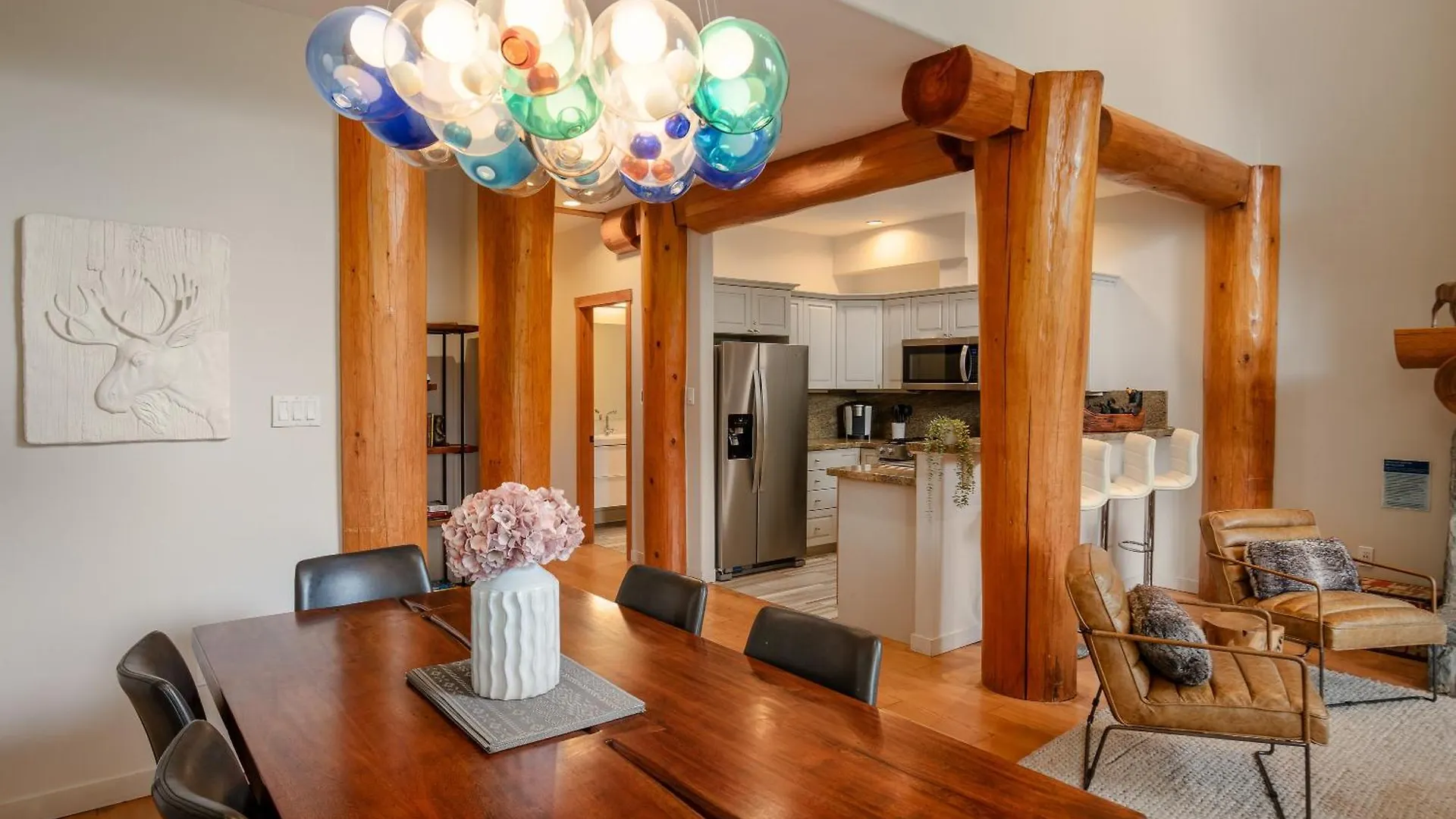 Holiday home Luxury Mountain Retreat With Private Hot Tub By Harmony Whistler Villa