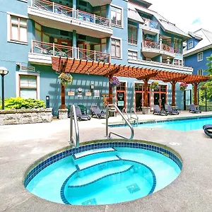 Alpenglow One Bedroom Penthouse By Mva Holiday home